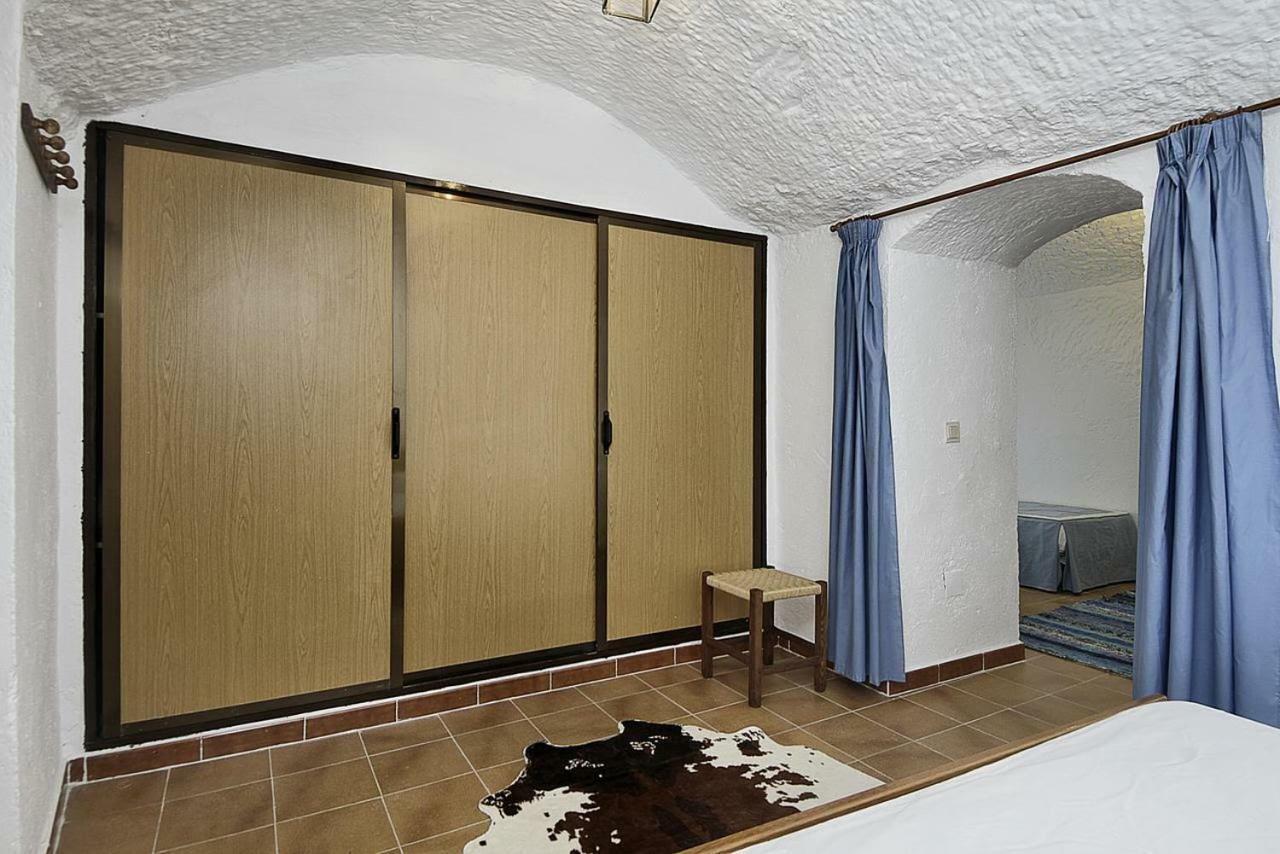 הוילה Gorafe Cueva Alcazar מראה חיצוני תמונה